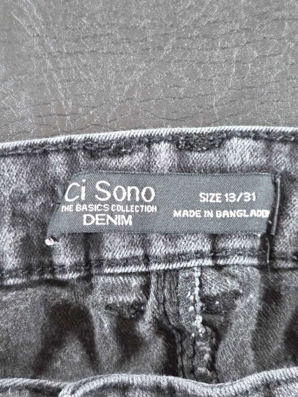 Ci Sono Gray Straight Leg Denim Jeans Womens Size 13/31 Five Pocket Button Fly - Picture 3 of 5